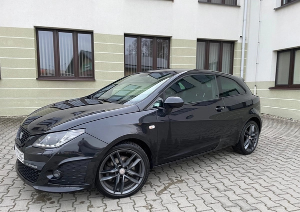 Seat Ibiza cena 29800 przebieg: 174000, rok produkcji 2011 z Biała małe 46